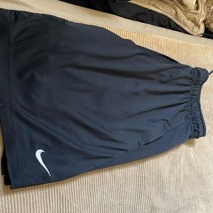 Nike Athletic Shorts Black Large